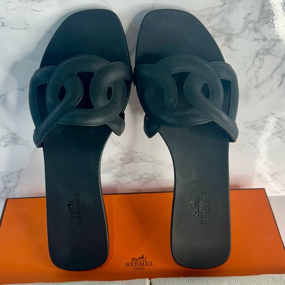 Hermès Aloha Black Sandals (Hermès Chaîne d’Ancre Rubber Slides ) - Picture 8 of 10